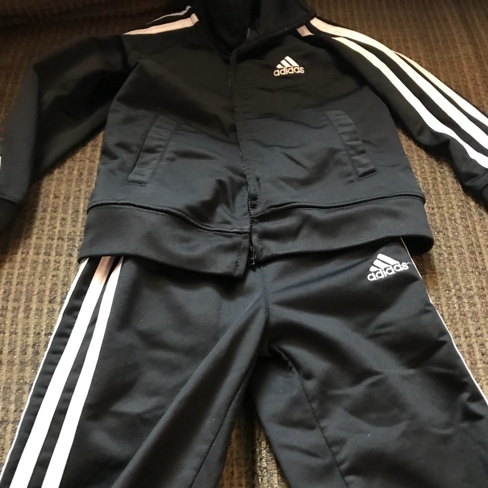 Boys Adidas sweat suit